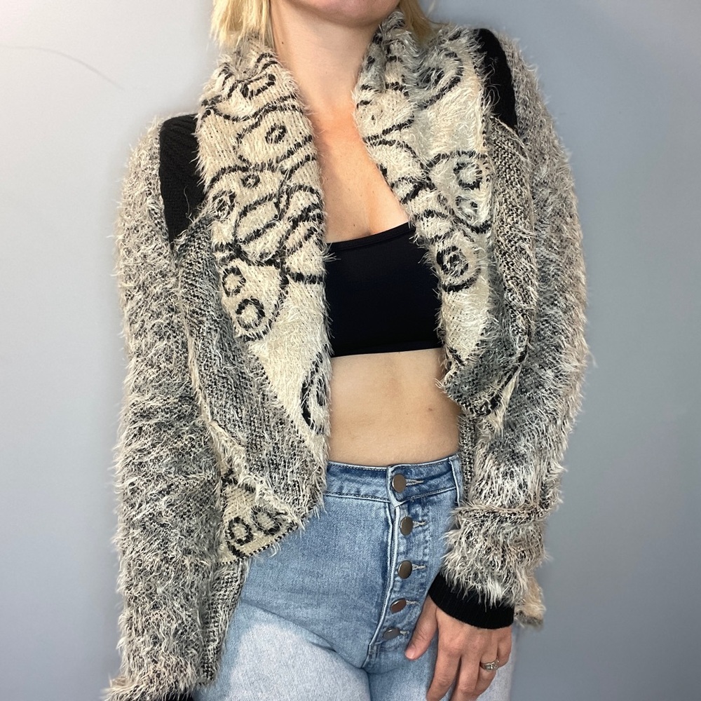 BKE | Cream+Black Eyelash Yarn Open Front Cardigan Sweater size Lrg - NWT